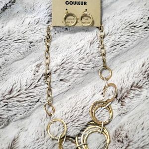 Necklace and earrings set